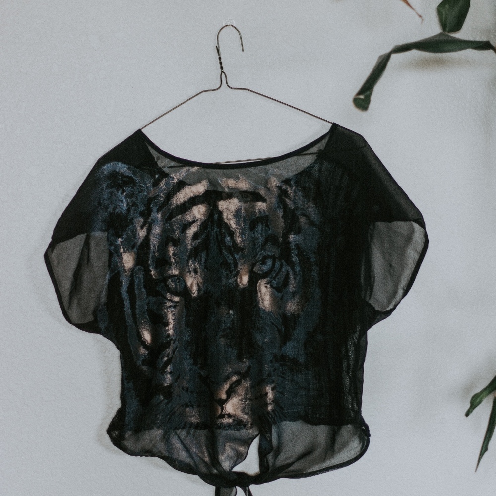 Tiger Lace Back Shirt